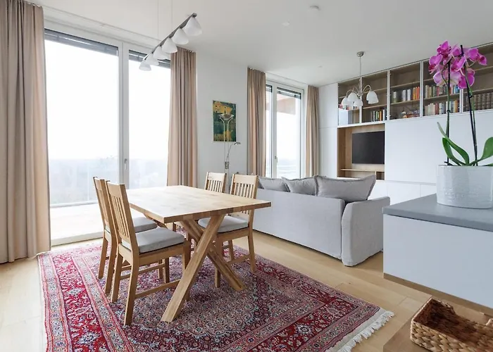 Sunny Oasis, 60 Sq M Private Terrace, Park View *